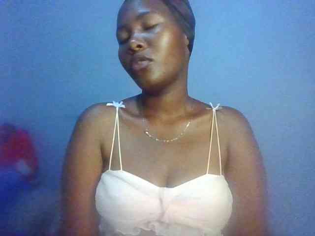 Pretty-thalia1 webcam