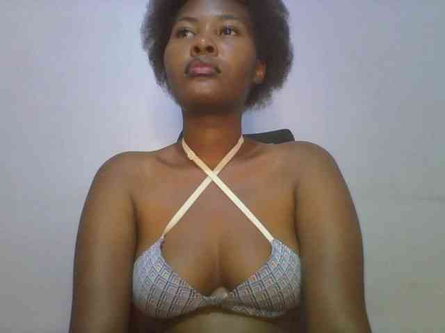 Pretty-thalia1 webcam