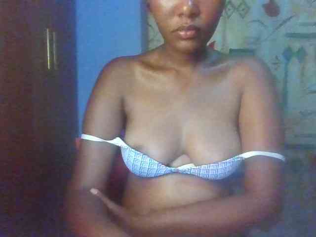 Pretty-thalia1 webcam