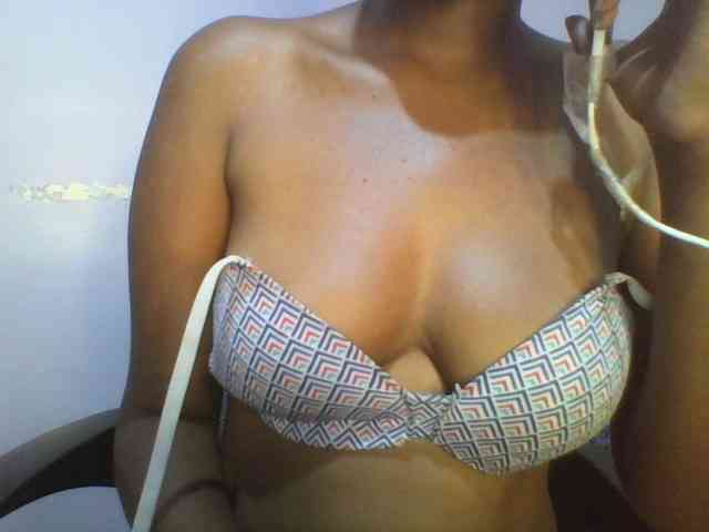 Pretty-thalia1 webcam