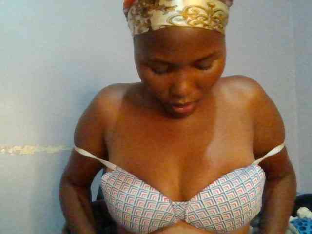 Pretty-thalia1 Pretty-thalia1