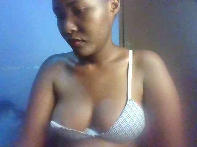 Pretty-thalia1 webcam