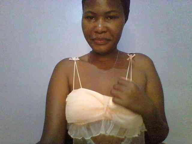 Pretty-thalia1 webcam