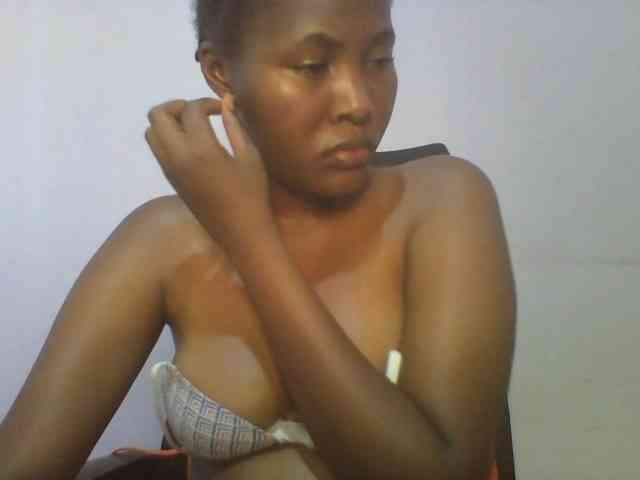 Pretty-thalia1 Pretty-thalia1