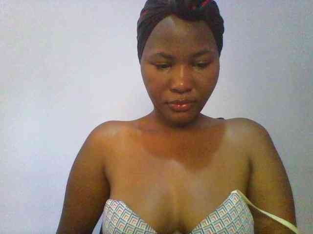 Pretty-thalia1 Pretty-thalia1