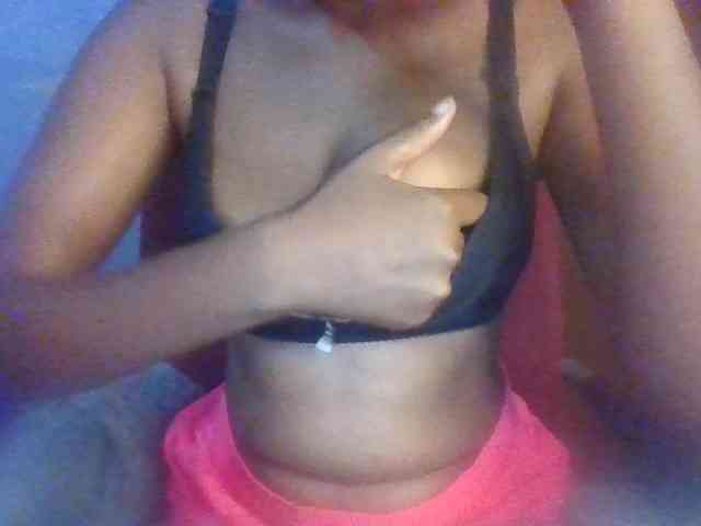 Pretty-thalia1 webcam