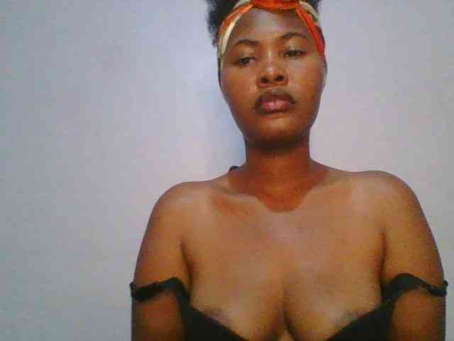 Pretty-thalia1 Pretty-thalia1