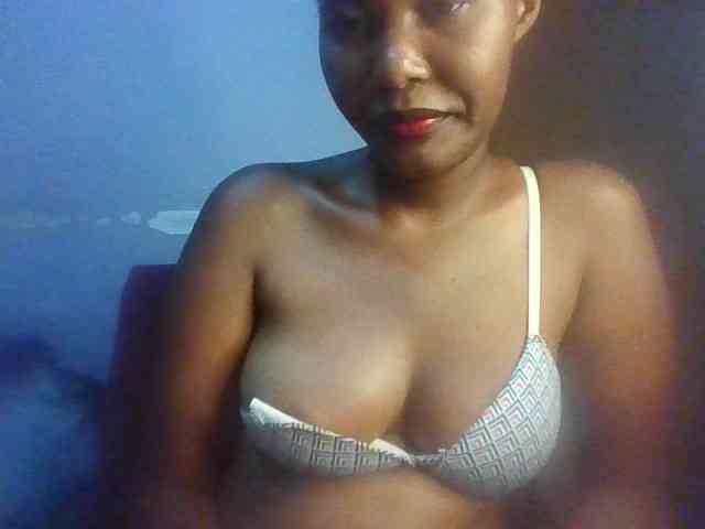 Pretty-thalia1 webcam