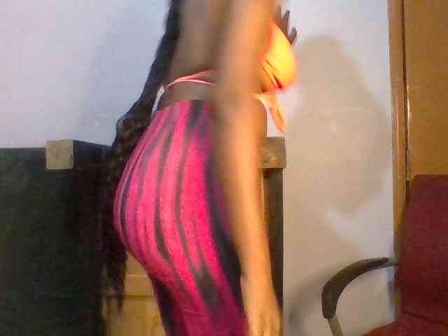 Pretty-thalia1 Pretty-thalia1