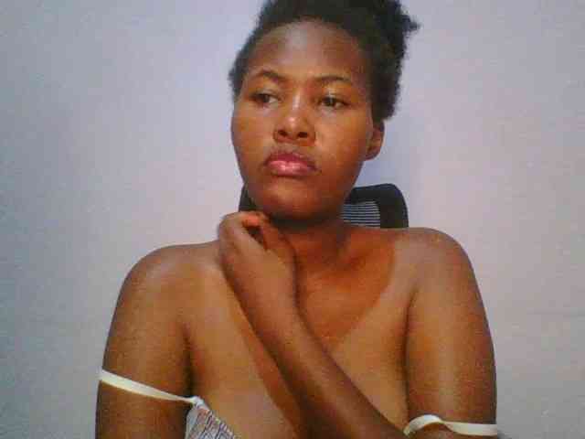 Pretty-thalia1 webcam