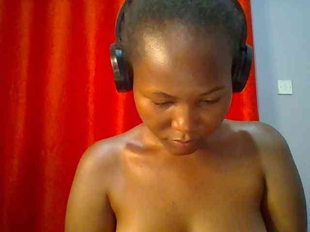 Pretty-thalia1 Pretty-thalia1