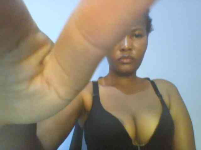 Pretty-thalia1 webcam