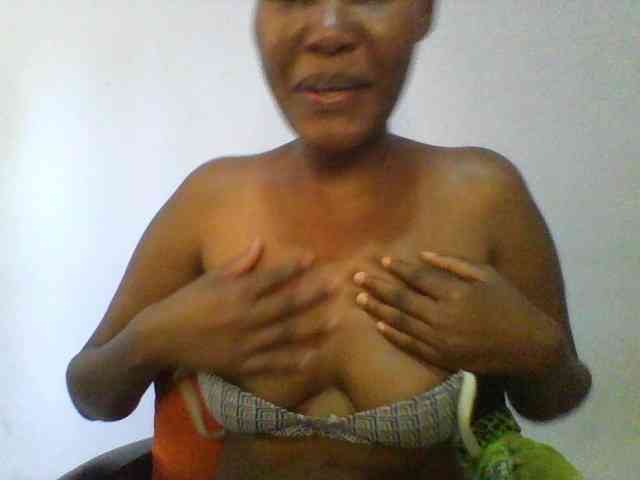 Pretty-thalia1 webcam