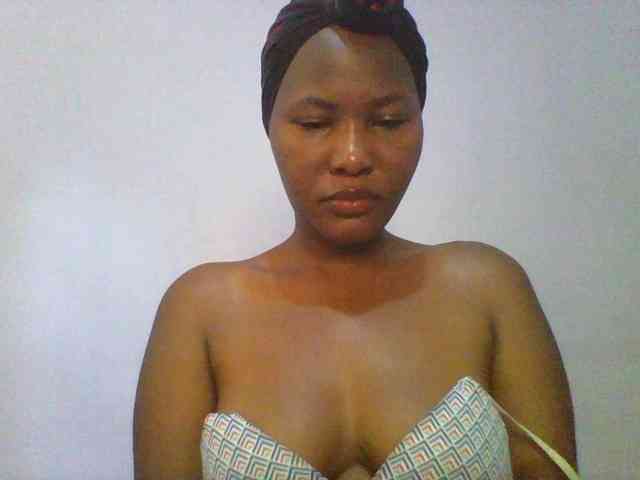 Pretty-thalia1 Pretty-thalia1