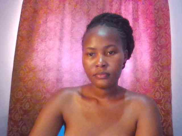 Pretty-thalia1 webcam