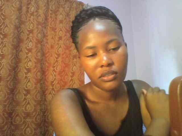 Pretty-thalia1 webcam