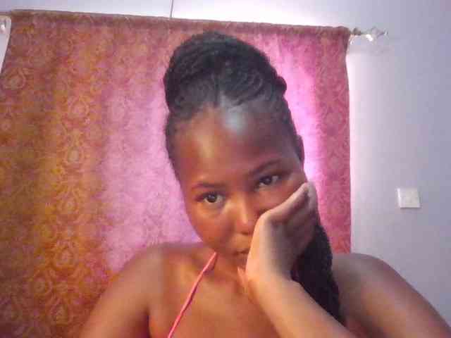 Pretty-thalia1 webcam