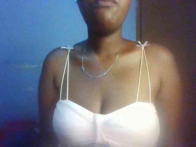 Pretty-thalia1 webcam