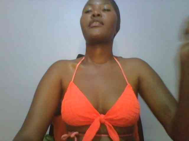 Pretty-thalia1 Pretty-thalia1