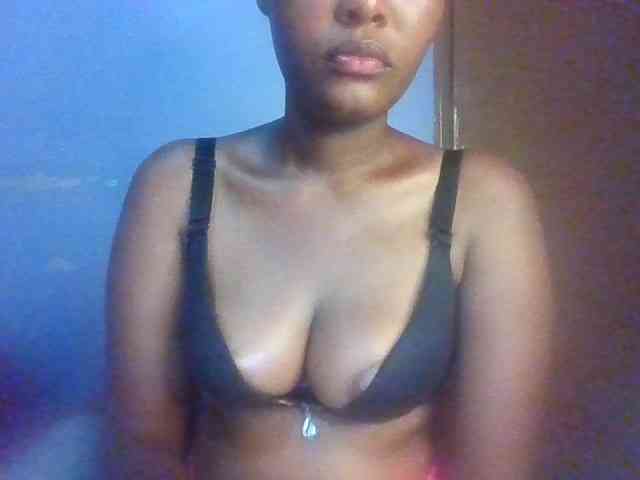 Pretty-thalia1 webcam