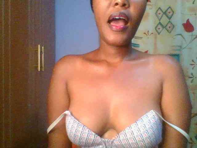 Pretty-thalia1 webcam