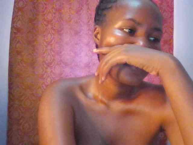 Pretty-thalia1 webcam