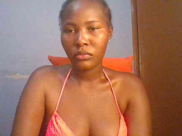 Pretty-thalia1 webcam