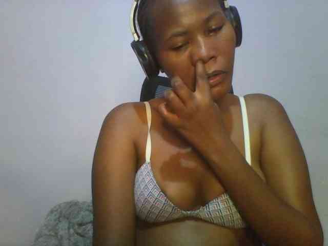 Pretty-thalia1 Pretty-thalia1