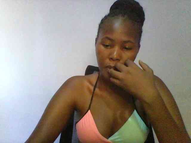 Pretty-thalia1 webcam