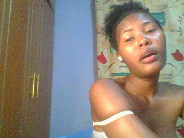 Pretty-thalia1 webcam