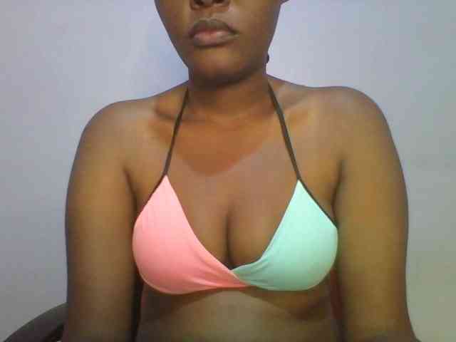 Pretty-thalia1 webcam