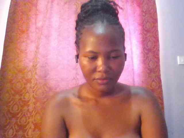 Pretty-thalia1 webcam