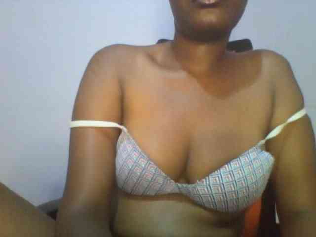 Pretty-thalia1 webcam