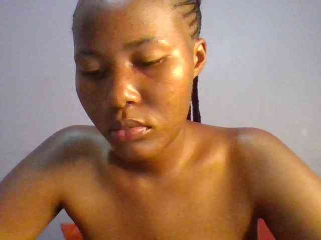 Pretty-thalia1 Pretty-thalia1