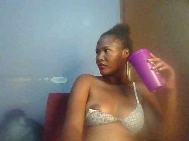 Pretty-thalia1 webcam