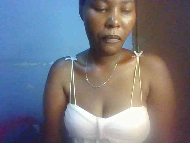 Pretty-thalia1 webcam