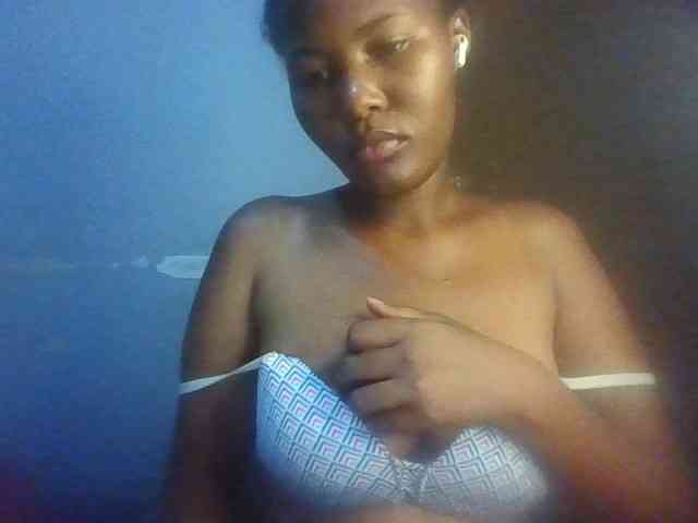 Pretty-thalia1 webcam