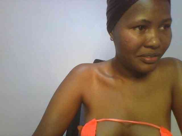 Pretty-thalia1 Pretty-thalia1