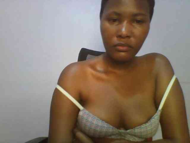 Pretty-thalia1 Pretty-thalia1