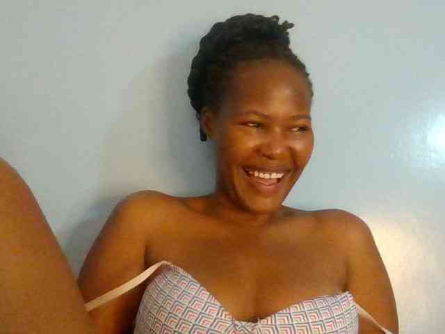 Pretty-thalia1 webcam