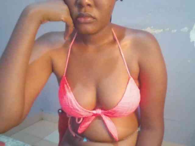 Pretty-thalia1 webcam