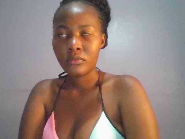 Pretty-thalia1 webcam