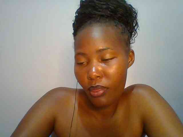 Pretty-thalia1 webcam