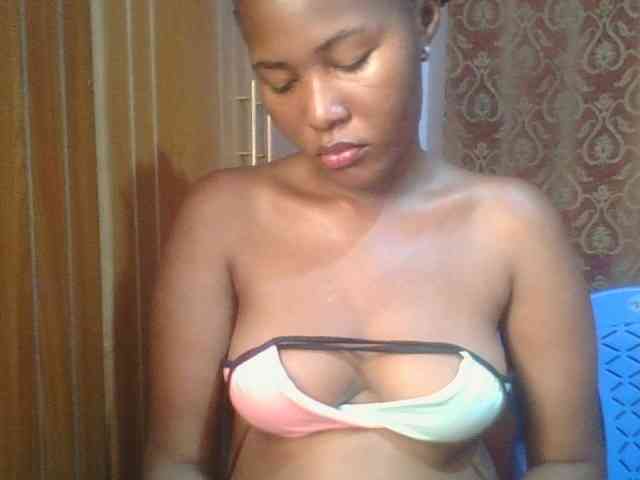 Pretty-thalia1 webcam