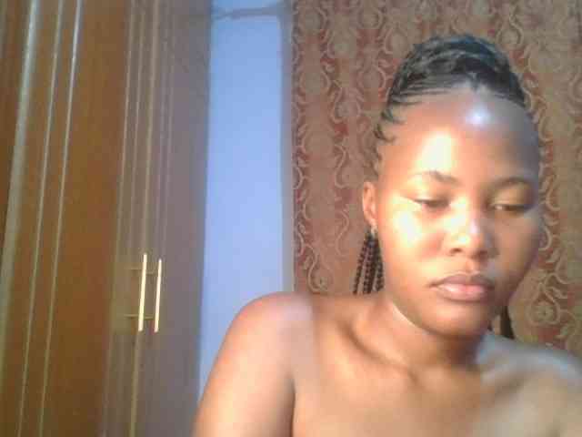 Pretty-thalia1 Pretty-thalia1