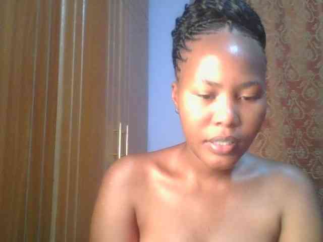 Pretty-thalia1 Pretty-thalia1