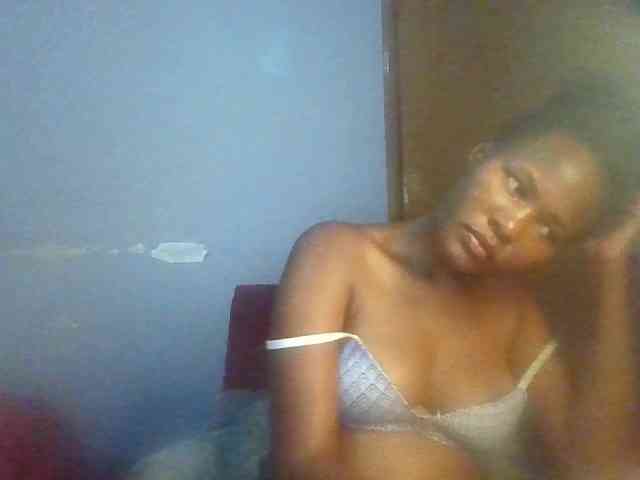 Pretty-thalia1 webcam