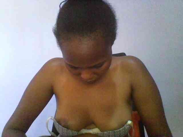 Pretty-thalia1 webcam