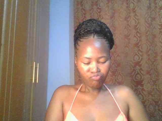 Pretty-thalia1 Pretty-thalia1