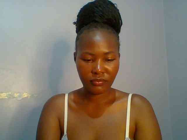 Pretty-thalia1 Pretty-thalia1